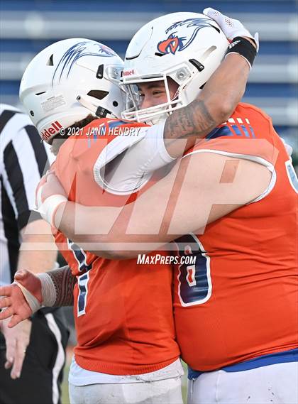 Thumbnail 2 in Graham-Kapowsin vs. Collins Hill (Geico Bowl) photogallery.