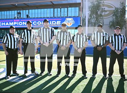 Thumbnail 3 in Graham-Kapowsin vs. Collins Hill (Geico Bowl) photogallery.