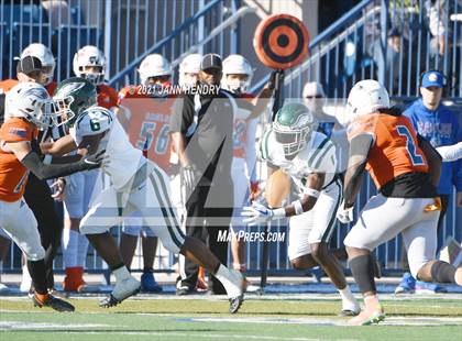 Thumbnail 2 in Graham-Kapowsin vs. Collins Hill (Geico Bowl) photogallery.