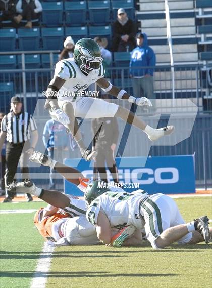 Thumbnail 1 in Graham-Kapowsin vs. Collins Hill (Geico Bowl) photogallery.