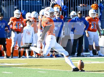 Thumbnail 2 in Graham-Kapowsin vs. Collins Hill (Geico Bowl) photogallery.