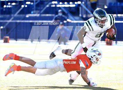 Thumbnail 1 in Graham-Kapowsin vs. Collins Hill (Geico Bowl) photogallery.