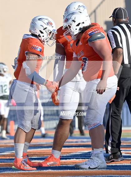 Thumbnail 3 in Graham-Kapowsin vs. Collins Hill (Geico Bowl) photogallery.