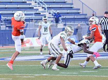 Thumbnail 1 in Graham-Kapowsin vs. Collins Hill (Geico Bowl) photogallery.