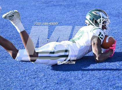 Thumbnail 1 in Graham-Kapowsin vs. Collins Hill (Geico Bowl) photogallery.