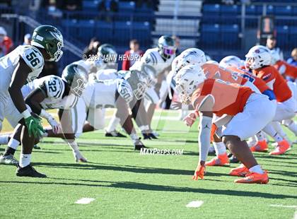 Thumbnail 2 in Graham-Kapowsin vs. Collins Hill (Geico Bowl) photogallery.