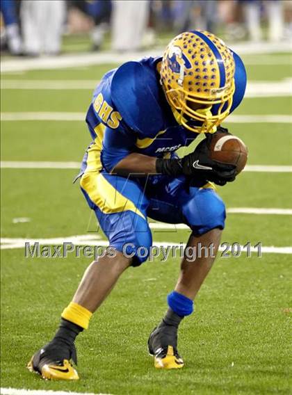 Thumbnail 3 in Grant vs. Folsom (CIF SJS D2 Final) photogallery.