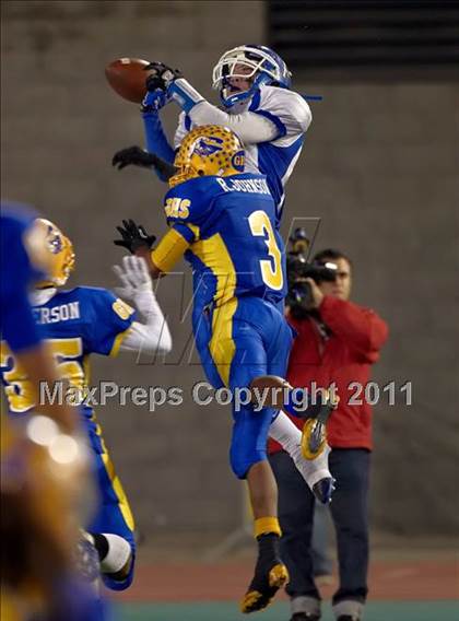Thumbnail 1 in Grant vs. Folsom (CIF SJS D2 Final) photogallery.