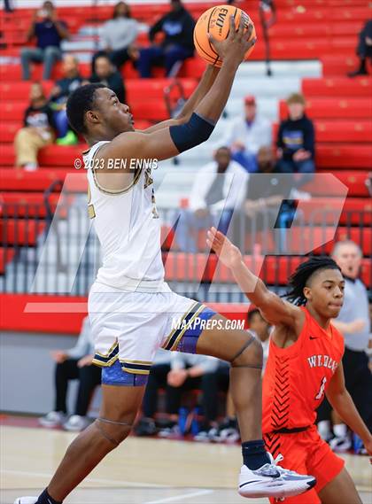 Thumbnail 1 in Oxford vs. Calhoun City (War Eagle Classic) photogallery.