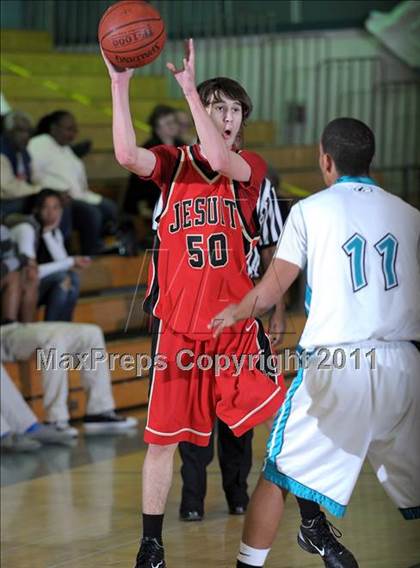Thumbnail 2 in Sheldon vs Jesuit photogallery.
