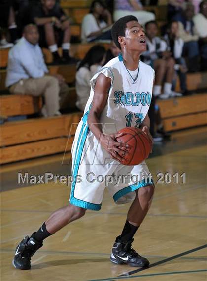 Thumbnail 1 in Sheldon vs Jesuit photogallery.