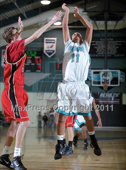 Thumbnail 2 in Sheldon vs Jesuit photogallery.