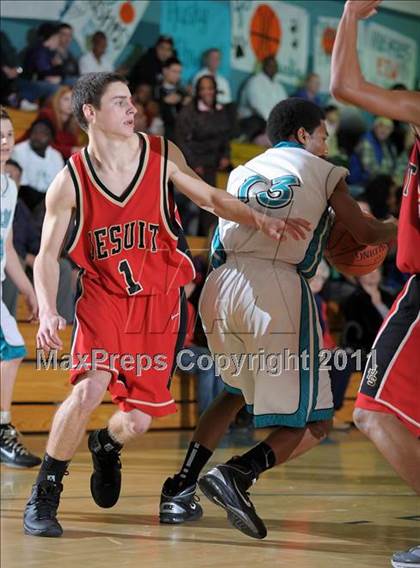 Thumbnail 2 in Sheldon vs Jesuit photogallery.