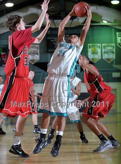 Thumbnail 3 in Sheldon vs Jesuit photogallery.