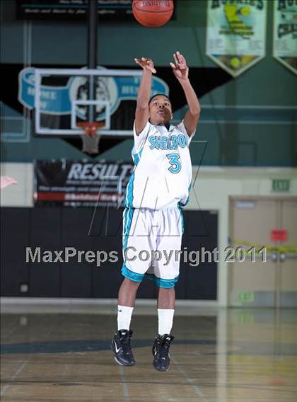 Thumbnail 1 in Sheldon vs Jesuit photogallery.