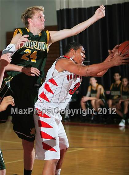 Thumbnail 3 in Central vs. Palm Springs (MaxPreps Holiday Classic) photogallery.