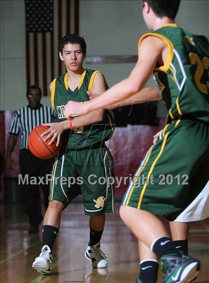 Thumbnail 3 in Central vs. Palm Springs (MaxPreps Holiday Classic) photogallery.