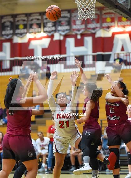 Thumbnail 2 in Paloma Valley vs. Redlands East Valley photogallery.