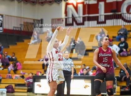 Thumbnail 3 in Paloma Valley vs. Redlands East Valley photogallery.
