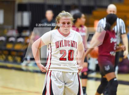 Thumbnail 3 in Paloma Valley vs. Redlands East Valley photogallery.