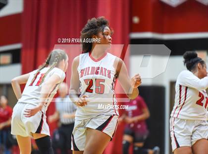 Thumbnail 3 in Paloma Valley vs. Redlands East Valley photogallery.