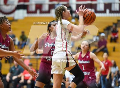 Thumbnail 3 in Paloma Valley vs. Redlands East Valley photogallery.