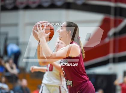 Thumbnail 1 in Paloma Valley vs. Redlands East Valley photogallery.