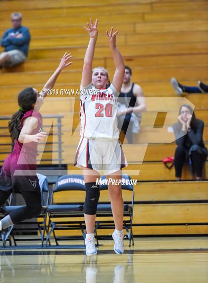 Thumbnail 2 in Paloma Valley vs. Redlands East Valley photogallery.