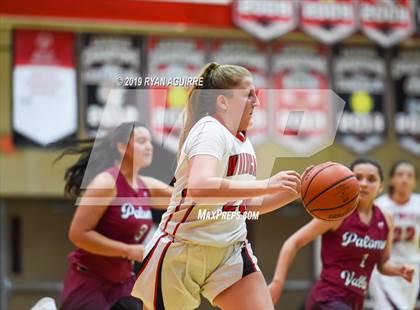 Thumbnail 2 in Paloma Valley vs. Redlands East Valley photogallery.