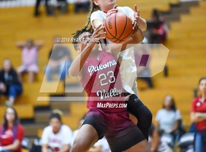 Thumbnail 2 in Paloma Valley vs. Redlands East Valley photogallery.