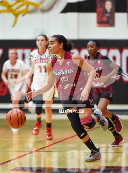 Thumbnail 3 in Paloma Valley vs. Redlands East Valley photogallery.