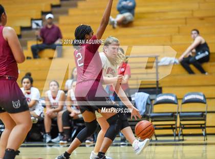 Thumbnail 1 in Paloma Valley vs. Redlands East Valley photogallery.