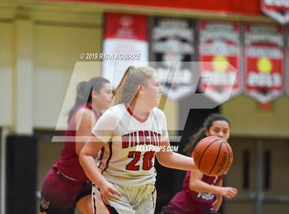 Thumbnail 3 in Paloma Valley vs. Redlands East Valley photogallery.