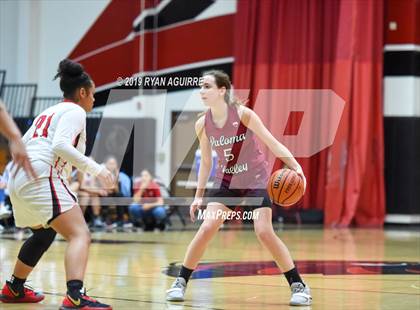 Thumbnail 2 in Paloma Valley vs. Redlands East Valley photogallery.