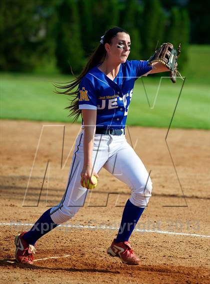 Thumbnail 2 in MacArthur vs East Meadow (Section 8 Class AA Final - Game 1) photogallery.