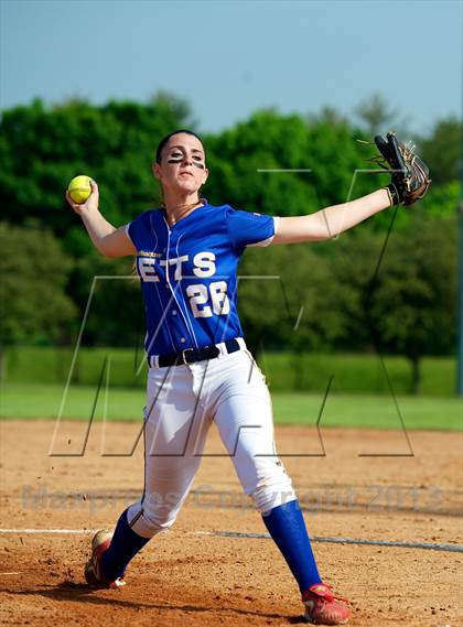 Thumbnail 2 in MacArthur vs East Meadow (Section 8 Class AA Final - Game 1) photogallery.