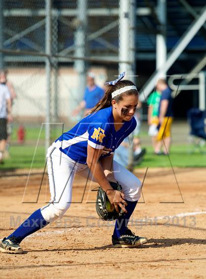 Thumbnail 3 in MacArthur vs East Meadow (Section 8 Class AA Final - Game 1) photogallery.