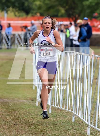 Thumbnail 2 in UIL 4A Girls Cross Country State Final photogallery.
