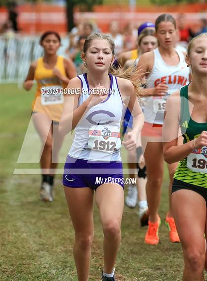 Thumbnail 1 in UIL 4A Girls Cross Country State Final photogallery.