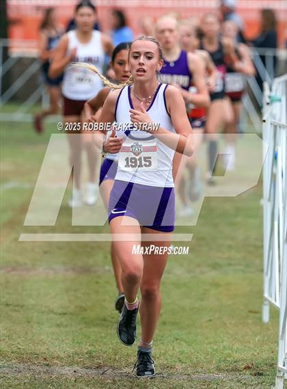 Thumbnail 2 in UIL 4A Girls Cross Country State Final photogallery.