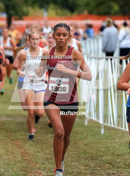 Thumbnail 2 in UIL 4A Girls Cross Country State Final photogallery.