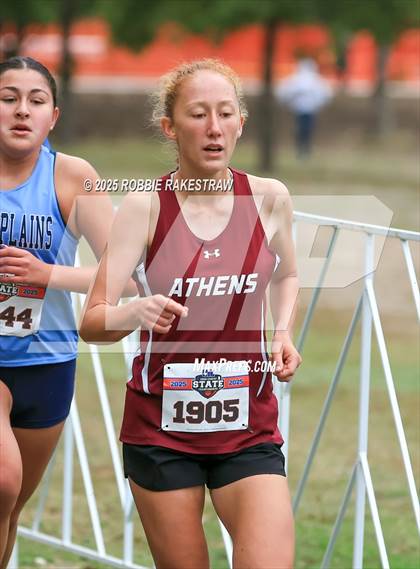 Thumbnail 2 in UIL 4A Girls Cross Country State Final photogallery.