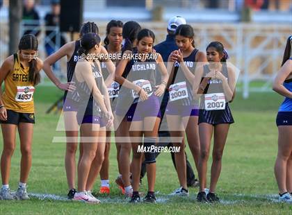 Thumbnail 1 in UIL 4A Girls Cross Country State Final photogallery.