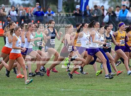 Thumbnail 3 in UIL 4A Girls Cross Country State Final photogallery.