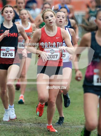 Thumbnail 2 in UIL 4A Girls Cross Country State Final photogallery.