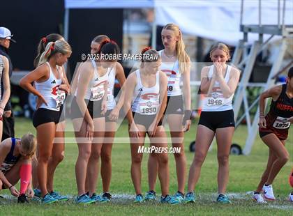 Thumbnail 2 in UIL 4A Girls Cross Country State Final photogallery.