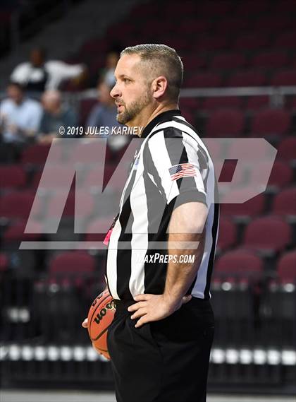 Thumbnail 2 in Clark vs Bishop Manogue (NIAA 4A Semifinal) photogallery.