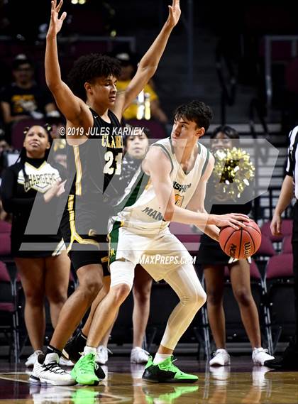 Thumbnail 3 in Clark vs Bishop Manogue (NIAA 4A Semifinal) photogallery.