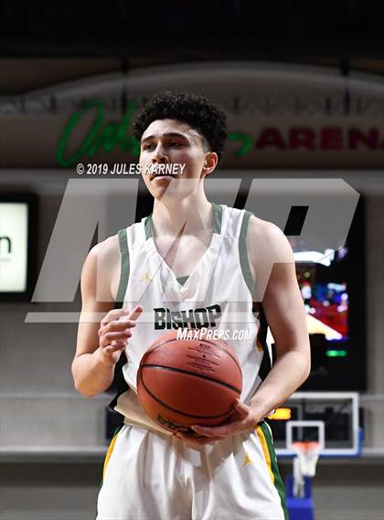 Thumbnail 2 in Clark vs Bishop Manogue (NIAA 4A Semifinal) photogallery.
