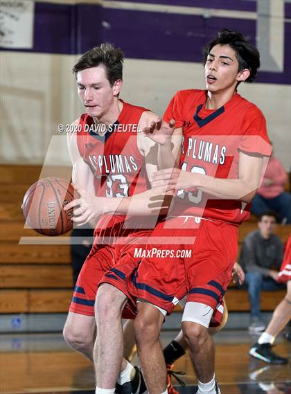 Thumbnail 2 in Las Plumas vs. Colusa (Dennis Burnum Tournament) photogallery.